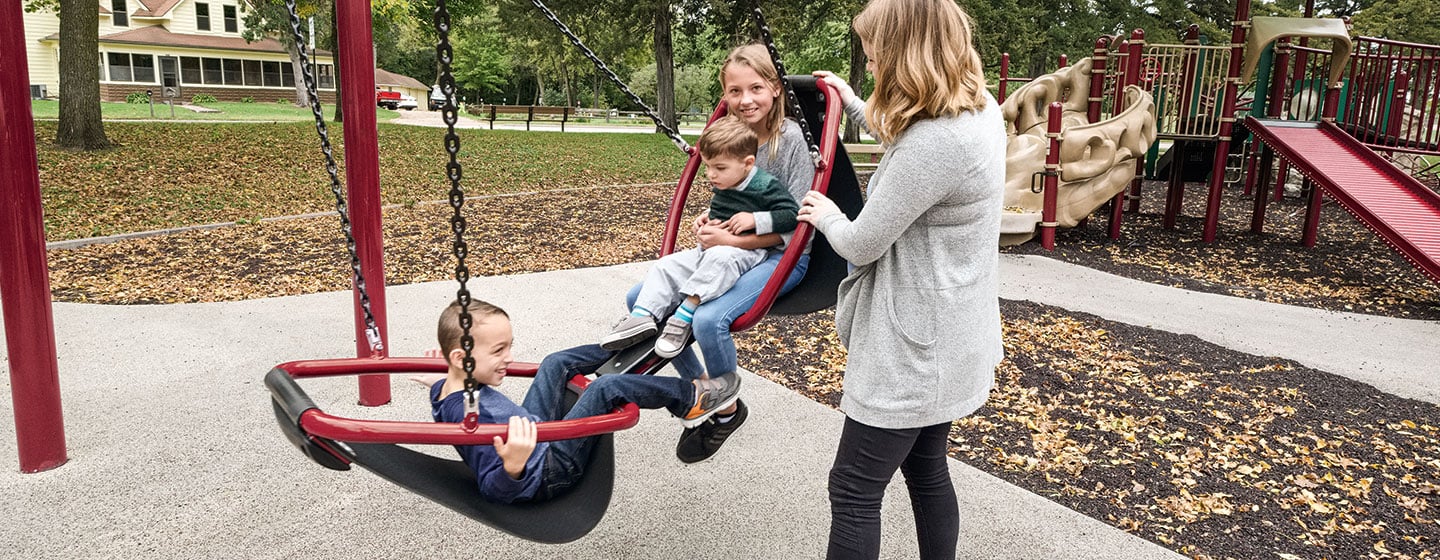 Introducing the Face-to-Face Friendship® Swing