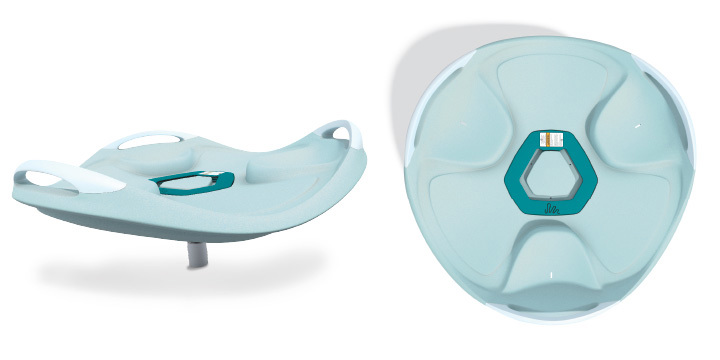 Multiple ways to sit on or lay in base