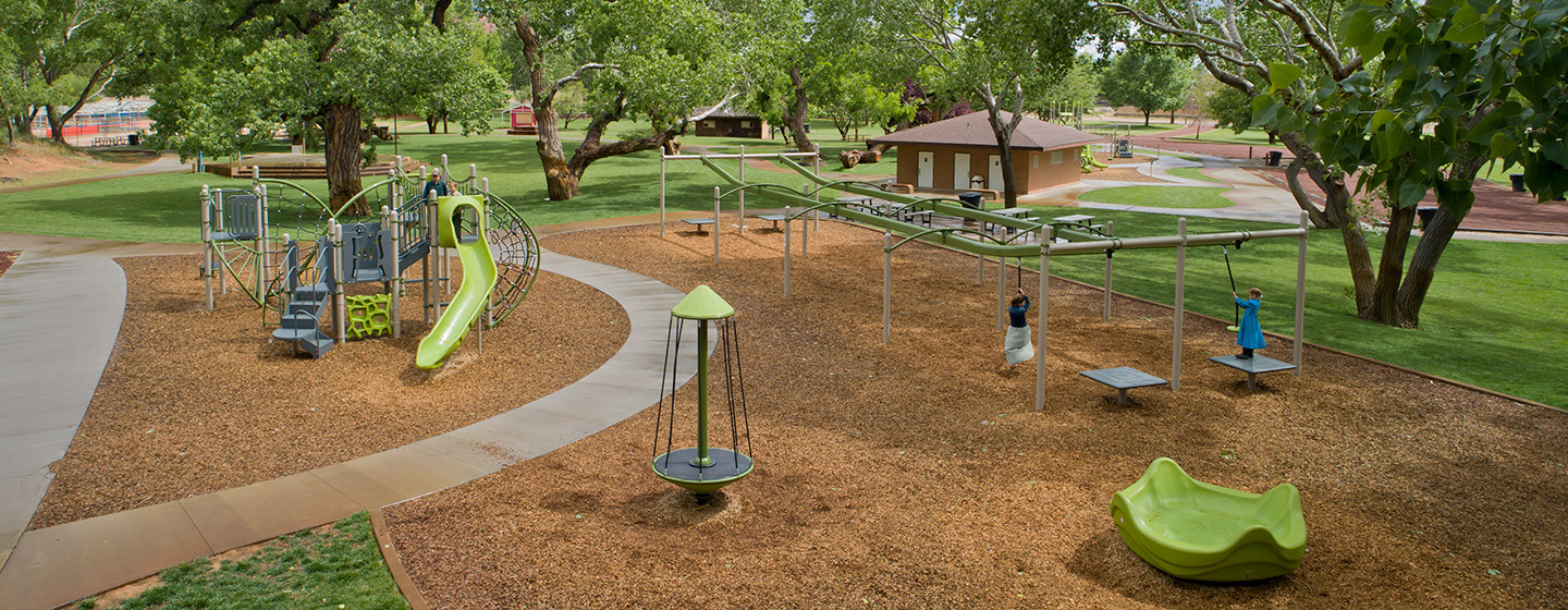 Cottonwood Park Neighborhood Playground for All Ages!